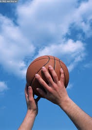 [国足]万项禁区拼抢造点 虚晃右脚爆射入网