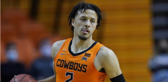 体育中国男足顺利回国 继续备战12强赛