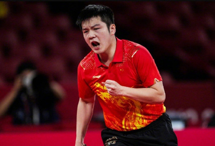 曾凡博晒照开启追梦之旅！美记盛赞其球技 会有更多球探将目光投向中国