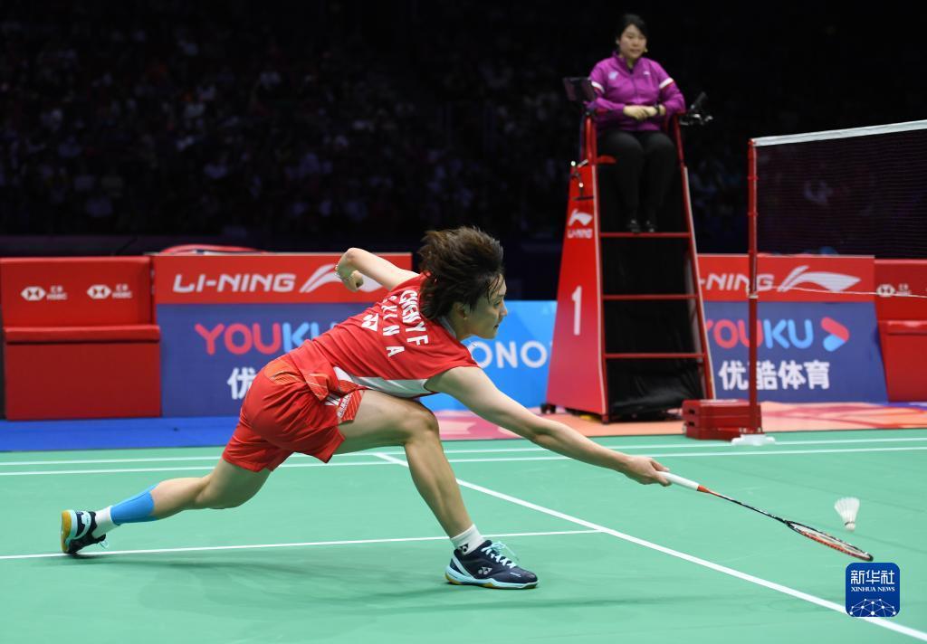 记者：受伤的菲尔克鲁格飞回多特支持德国队，并参加了球队团建.